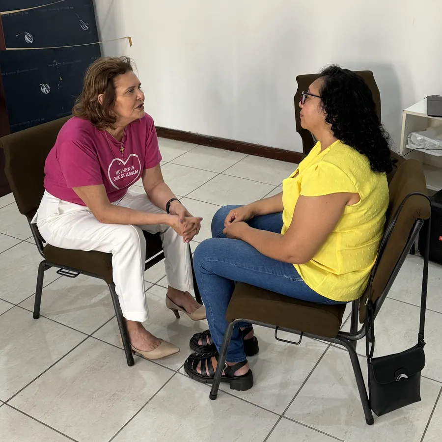 Conversa entre duas participantes, no grupo Longevidade do Ser